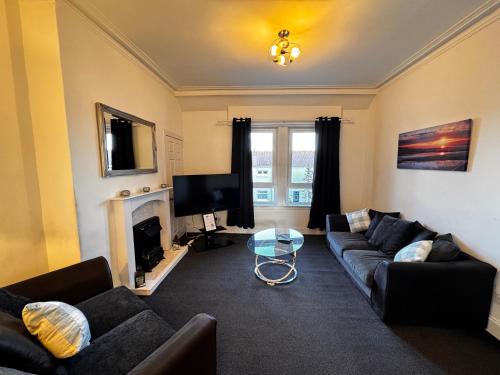Wellesley Apartment
