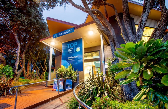 Wellington TOP 10 Holiday Park