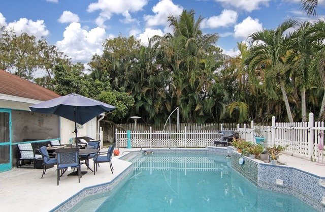 Wellington Wonder! 3 BDR Home Next to Equestrian Center, ½ Hour to West Palm