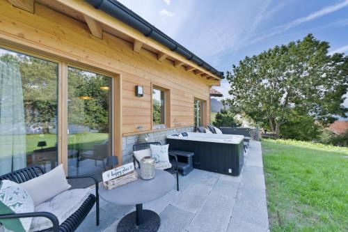 Wellness-Gästehaus in Says mit Whirlpool