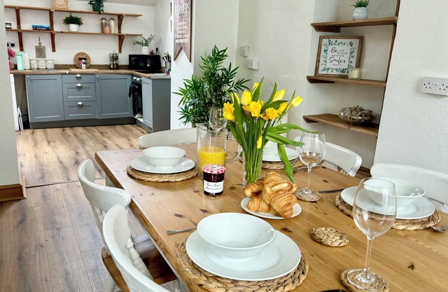 Welsh Cottage nestled in the Afan Valley. MTB & Hiking Trails just a step away..