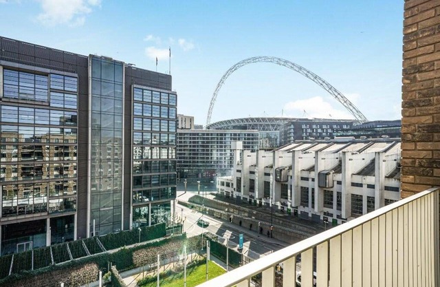 Wembley Empire Apartment - City Living