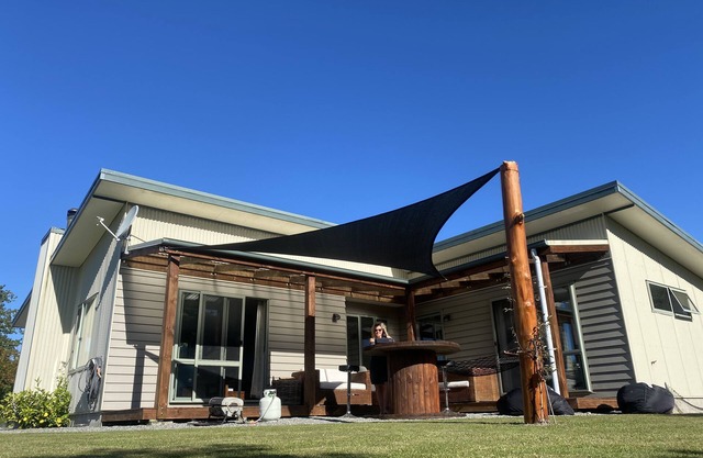 West Coast Paradise - Pet Friendly - Starlink