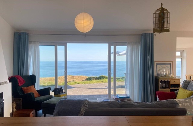 West Cork holiday home with incredible sea views