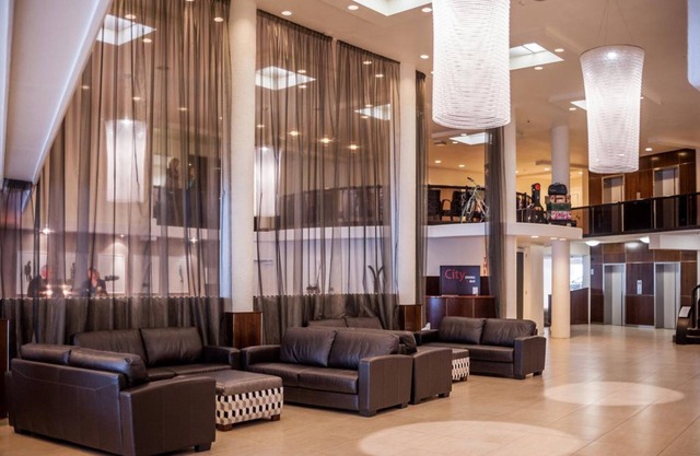 West Plaza Hotel