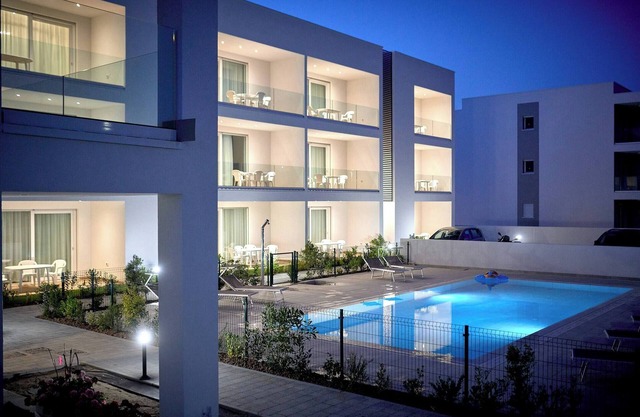 NUEVO en Jesolo con piscina, cerca del mar. Apartamento 12