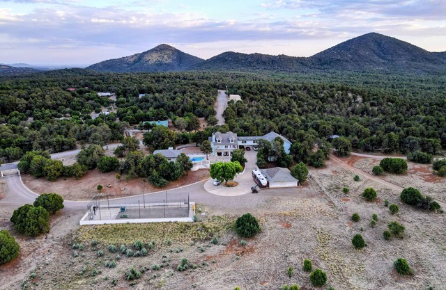 West Wing of Exquisite Mountain Estate with Pool [West Wing]