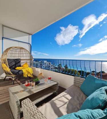 Western Cannes - Panoramic View