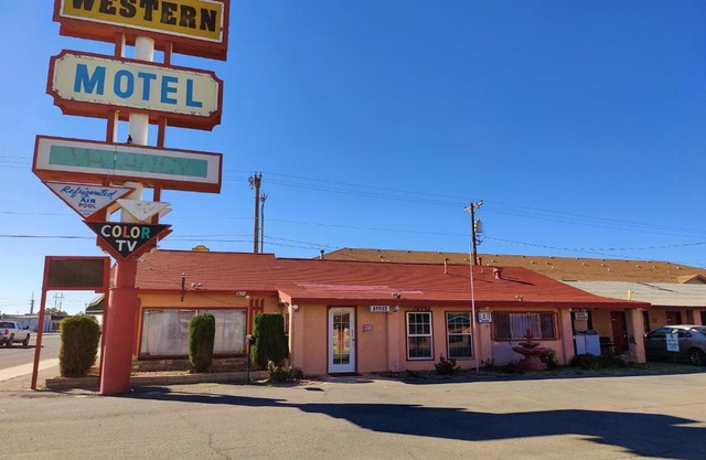 Western Motel