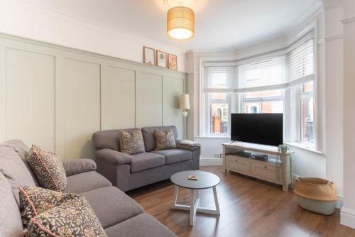 Westfield Town-House Free Parking, Secure Garden