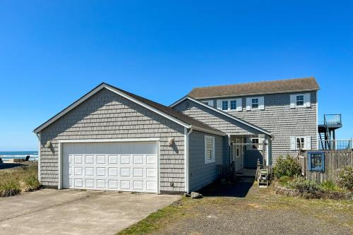 Westport Waves Beach House