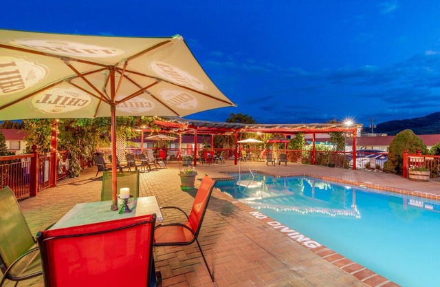 Westridge Motor Inn