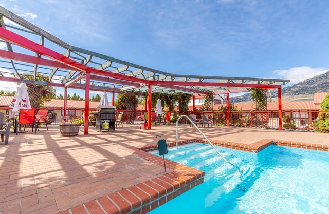 Westridge Motor Inn