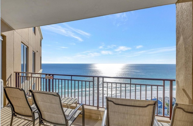 WESTWINDS 2BR GULF FRONT W/ GOLF CART