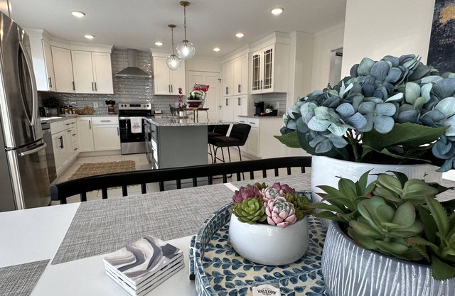Westwood Luxury Ranch Home includes washer/dryer