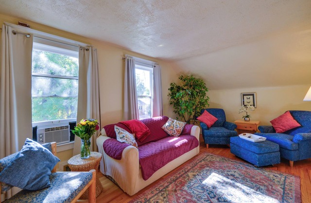 WFH-Friendly Billings Apt ~ 1 Mi to Downtown!