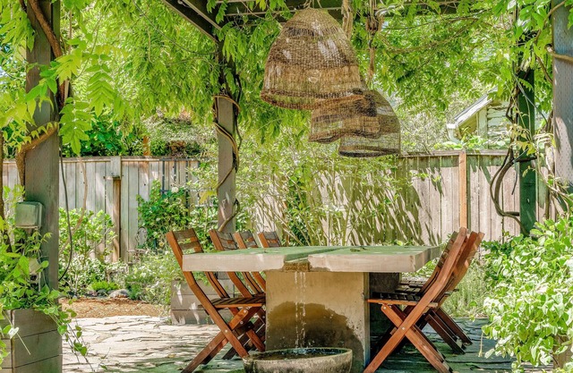 WFH Private Home with Lush Backyard in Heart of Alberta Arts