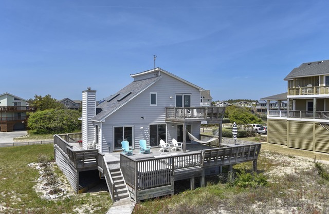 OASIS FRENTE AL MAR! ¡OFRECIENDO 3 DORMITORIOS, WIFI, SUPER OCEAN VIEWS Y HOT TUB !!