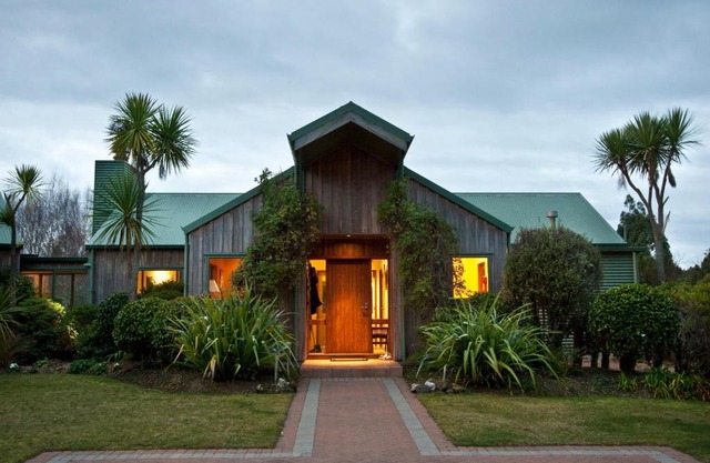 Whakaipo Lodge