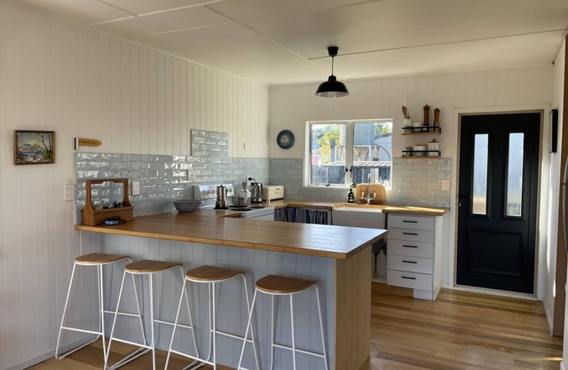 Whangamata Beach Cottage