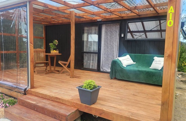 Whare Aio Peaceful, tranquil setting nestled in Porangahau village...