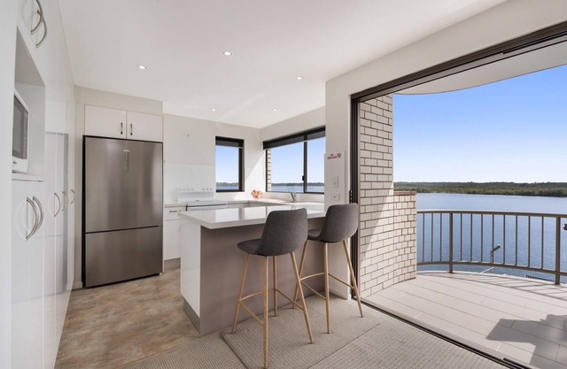 Wharf Lodge