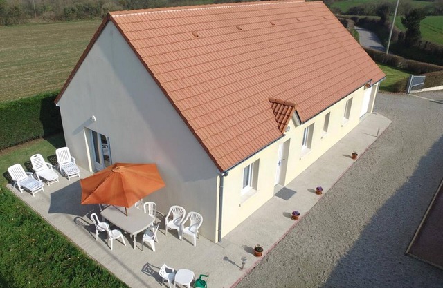 Casa accesible, cerca de las playas y dunas, con jardín privado, barbacoa y servicios completos