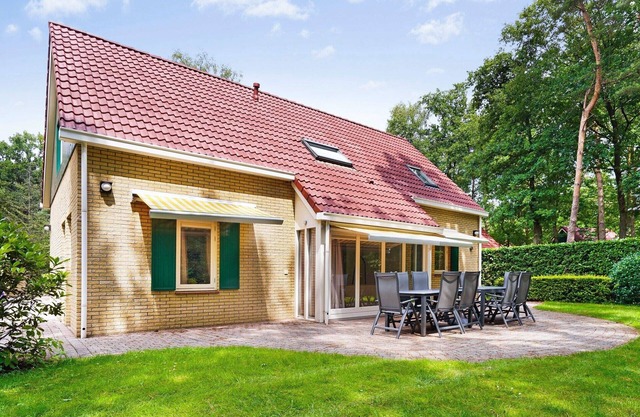 Wheelchair accessible bungalow with sauna