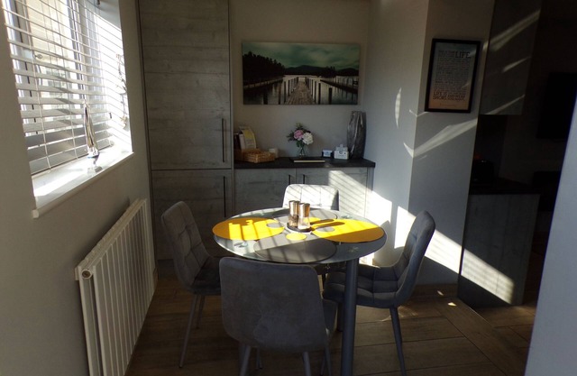 Apartamento-Baño Privado-Exclusivo-Vista a la Calle