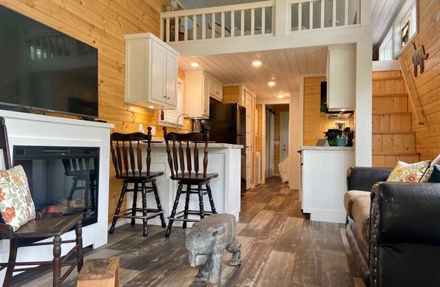 RiverFront l Kayak l Hiking Trail l Tiny Home - Where The Little River Runs