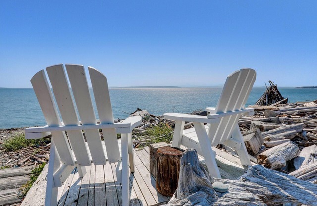 Whidbey Island Beach Cottage, EN LA PLAYA en Admiralty Inlet! Vistas del atardecer!