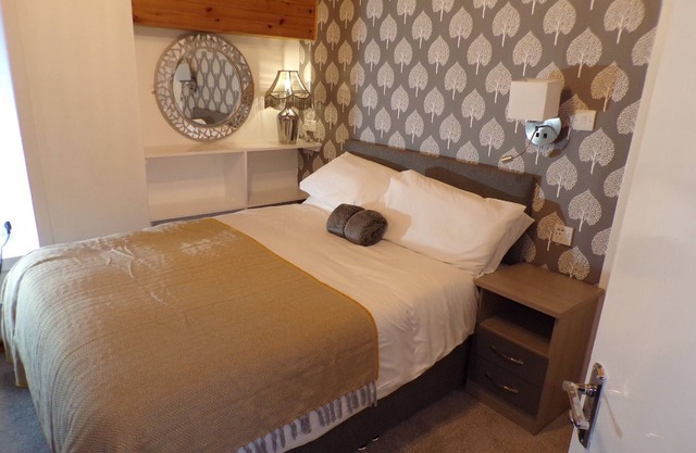 Whinstone Holiday Home in Falkland