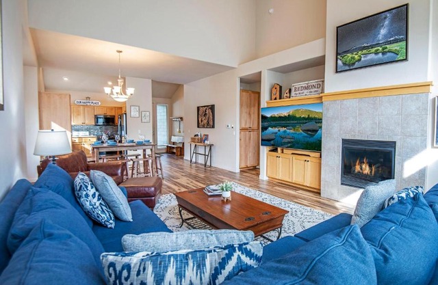 Whispering Creek - Meredith Lodging