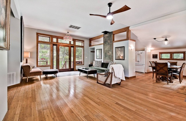 Whispering Hollow in Eureka Springs