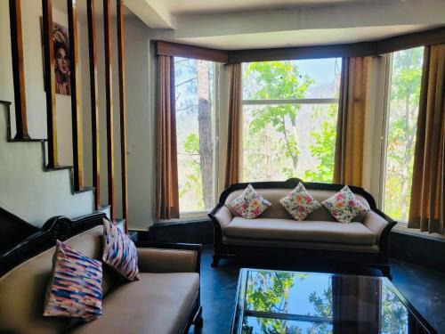 Whispering Pine Villa
