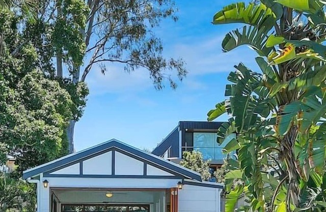 White Hill Bungalow Poolside Fun for Families