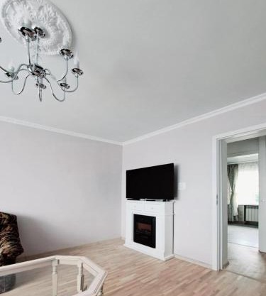 White Home & Garden