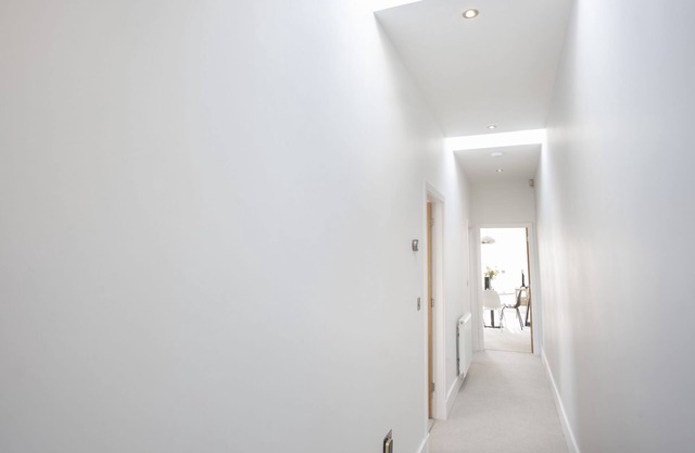 White House Luxury Apartments- Apartamento C
