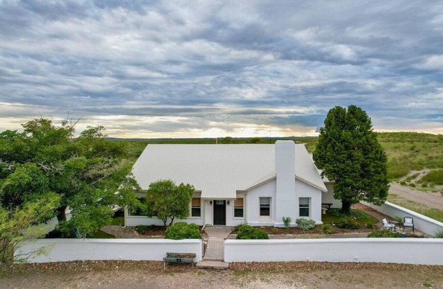 White House Ranch - Unique Ranch experience outside Marfa, Texas