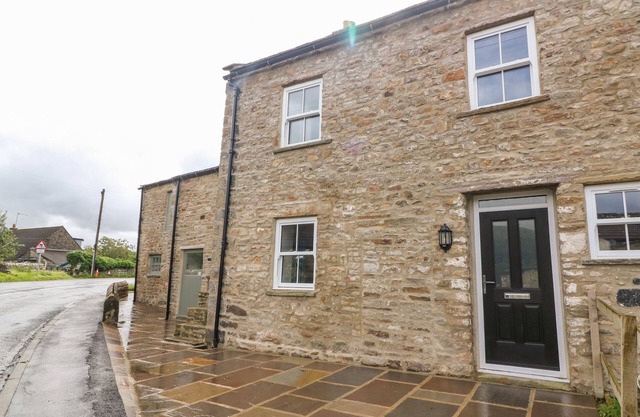 WHITE LEA, family friendly, character holiday cottage in Reeth