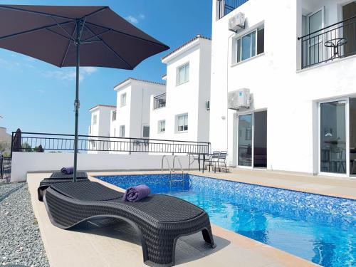 White Mountain Pool Villas