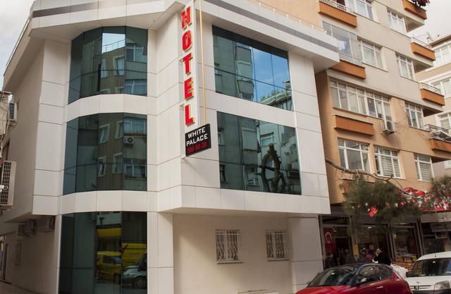 White Palace Hotel