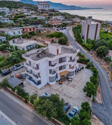 White Pearl Ksamil