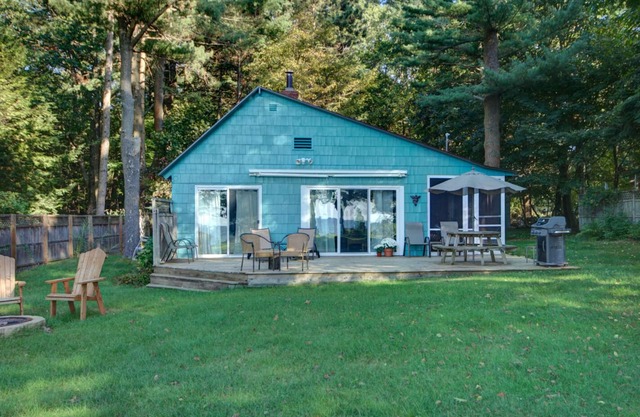 White Pines Lake Michigan Cottage