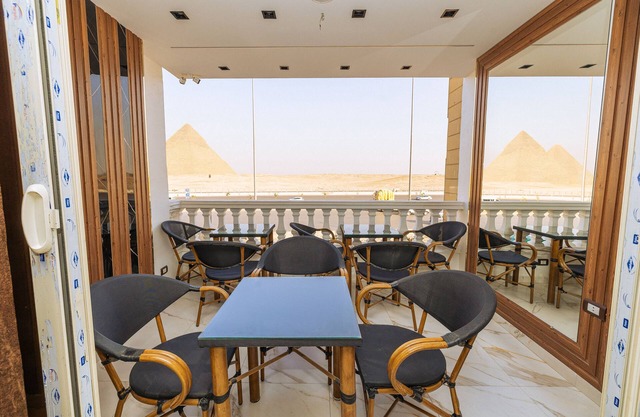 White Pyramids inn