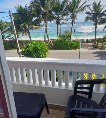 White Surfing Beach Resort