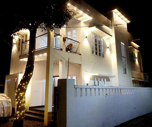 Whitefort Rohini Homestay