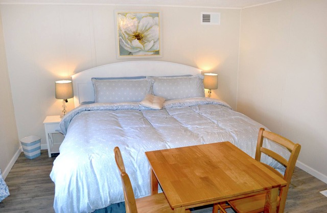 Whitehall Cottages Boutique Motel # 5 - Cama tamaño King