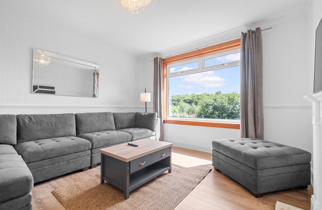 Whiteside 3 Bedroom Apartment - Bathgate
