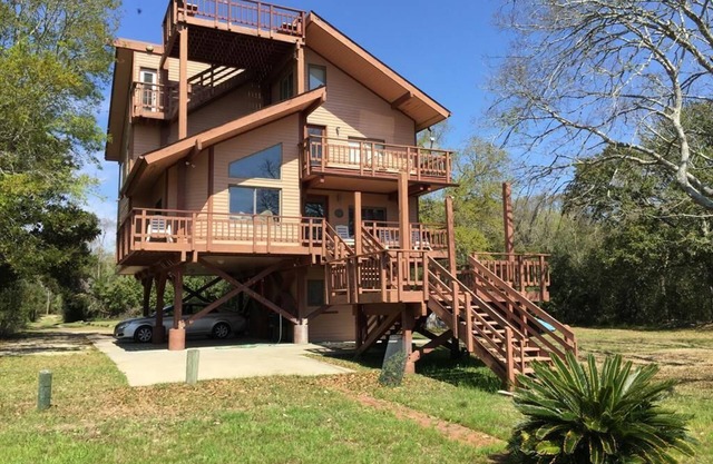 Whitmarsh-Private Deepwater Dock;Endless Coastline Views;Angler's Paradise;TV/WiFi